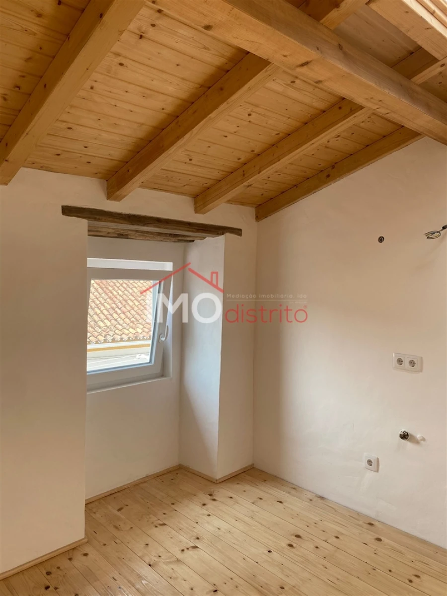 Moradia T1 para Venda em Santa Maria da Devesa Foto 22