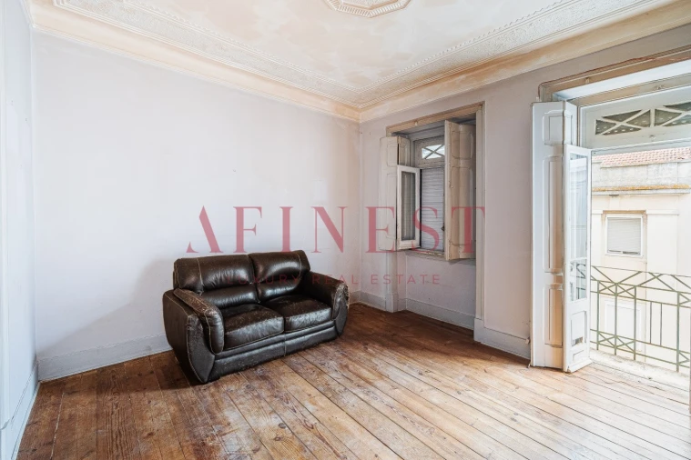 Apartamento T2 para Venda em Arroios Foto 3