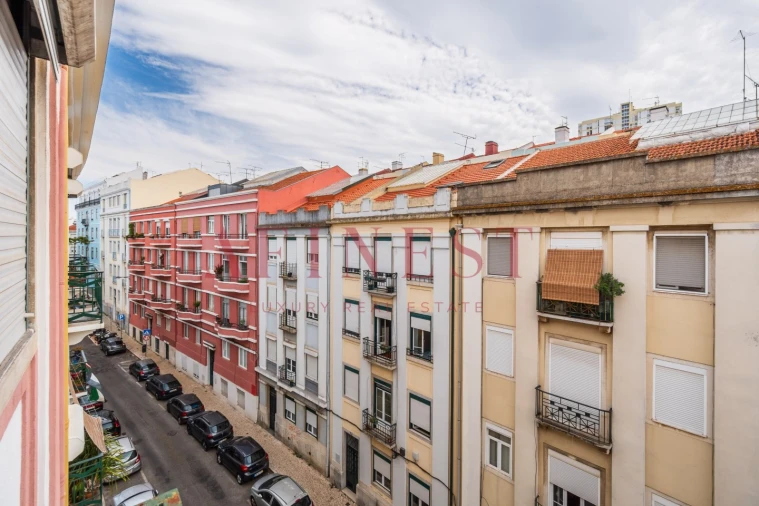 Apartamento T2 para Venda em Arroios Foto 35