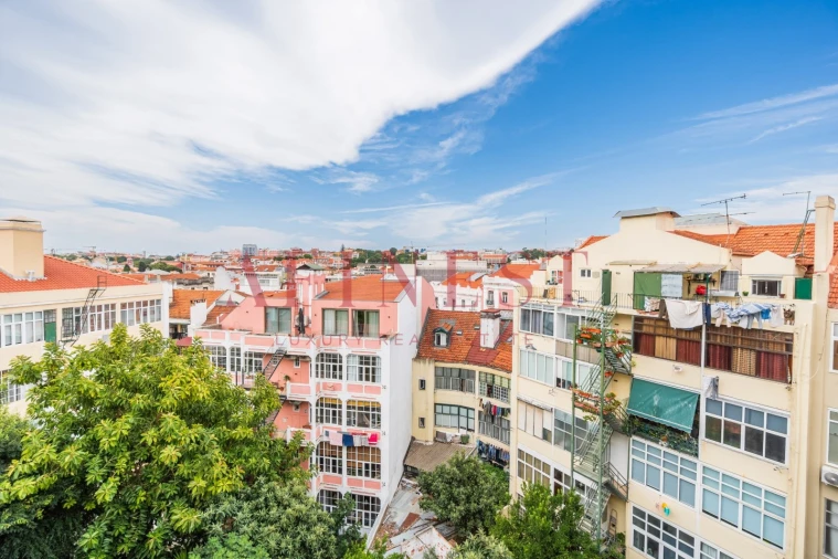 Apartamento T2 para Venda em Arroios Foto 36