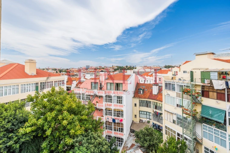 Apartamento T2 para Venda em Arroios Foto 38