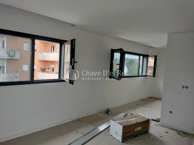 Apartamento T1 para Venda em Repeses e São Salvador Foto 5