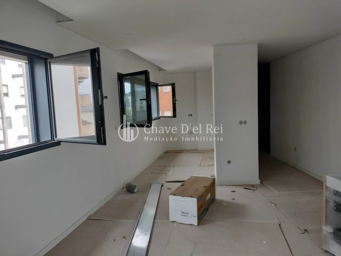 Apartamento T1 para Venda em Repeses e São Salvador Foto 1