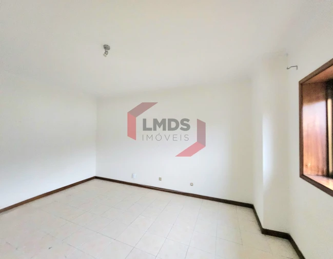 Apartamento T3 para Venda em Serzedo e Perosinho Foto 16