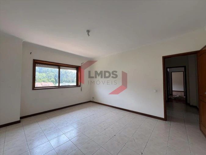 Apartamento T3 para Venda em Serzedo e Perosinho Foto 9