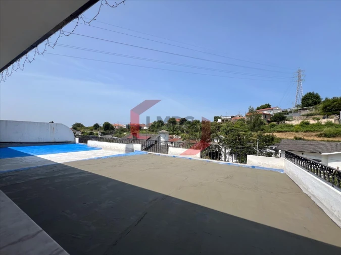 Apartamento T3 para Venda em Serzedo e Perosinho Foto 13