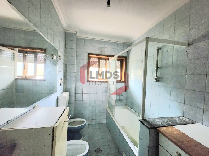 Apartamento T3 para Venda em Serzedo e Perosinho Foto 19