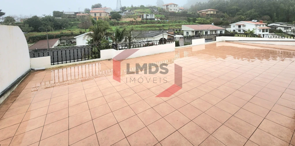 Apartamento T3 para Venda em Serzedo e Perosinho Foto 1