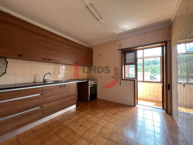 Apartamento T3 para Venda em Serzedo e Perosinho Foto 3