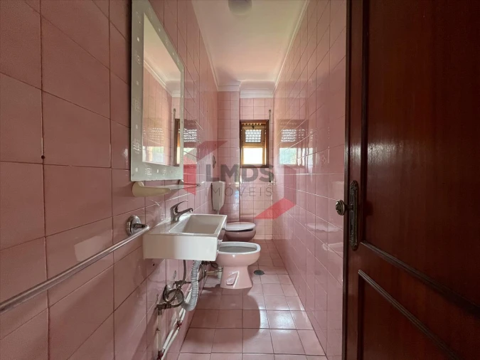 Apartamento T3 para Venda em Serzedo e Perosinho Foto 2