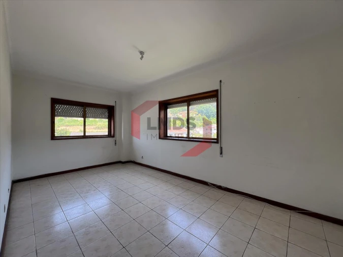 Apartamento T3 para Venda em Serzedo e Perosinho Foto 11