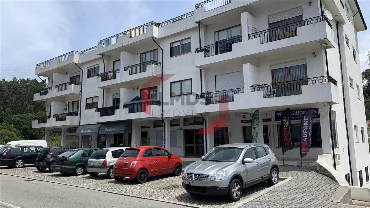 Apartamento T3 para Venda em Serzedo e Perosinho Foto 1