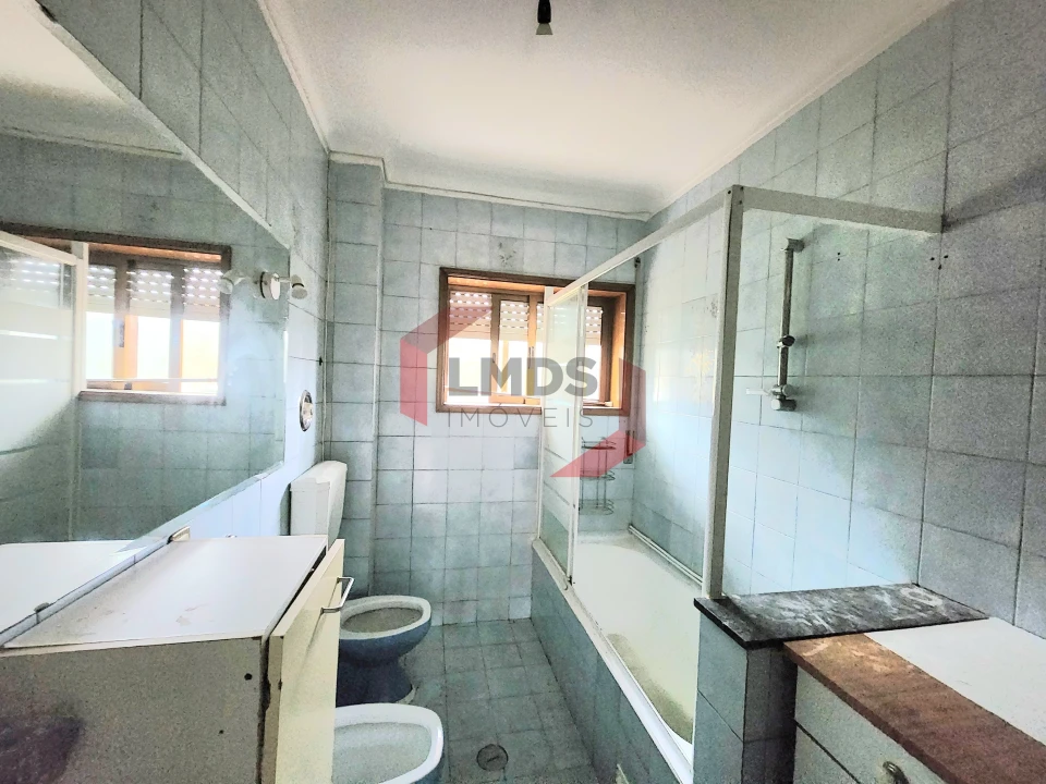 Apartamento T3 para Venda em Serzedo e Perosinho Foto 19