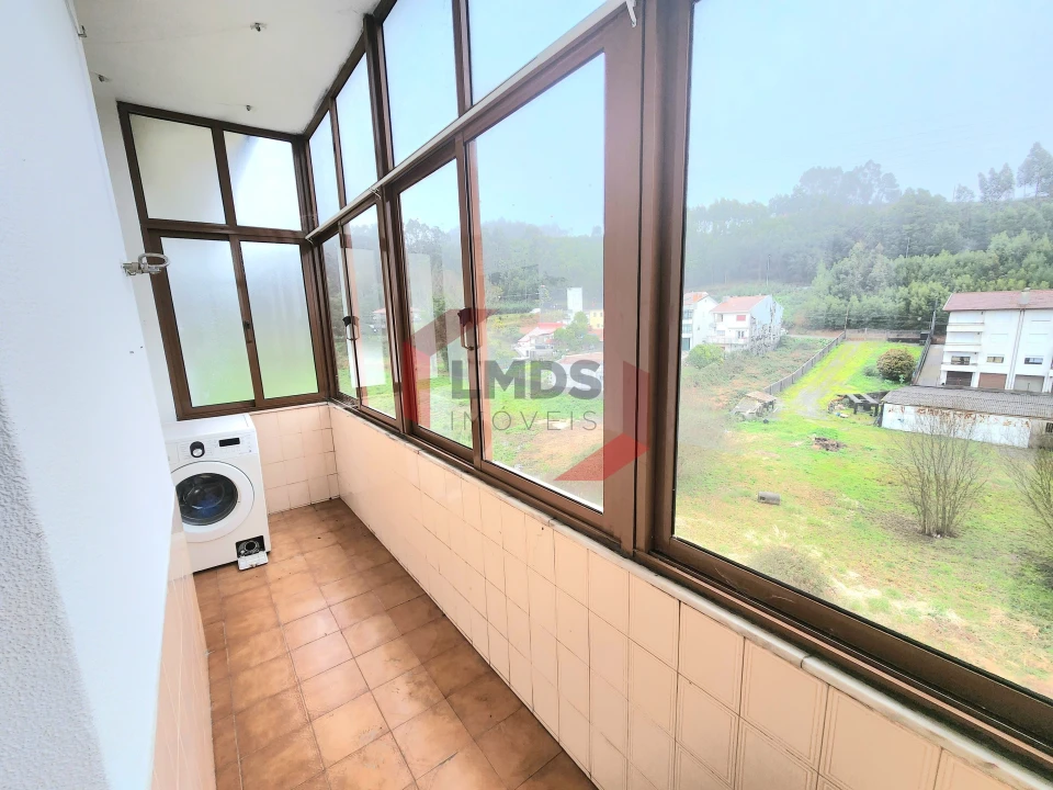 Apartamento T3 para Venda em Serzedo e Perosinho Foto 12