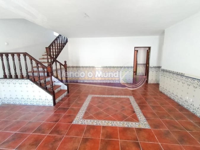 Moradia T4 para Venda em Barrosa Foto 6