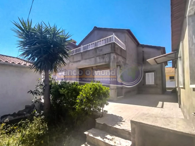 Moradia T4 para Venda em Barrosa