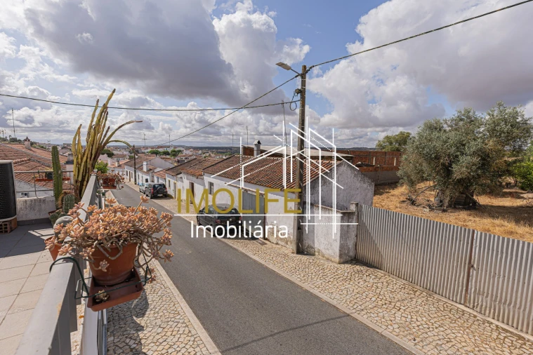 Moradia T3 para Venda em Cabeção Foto 10