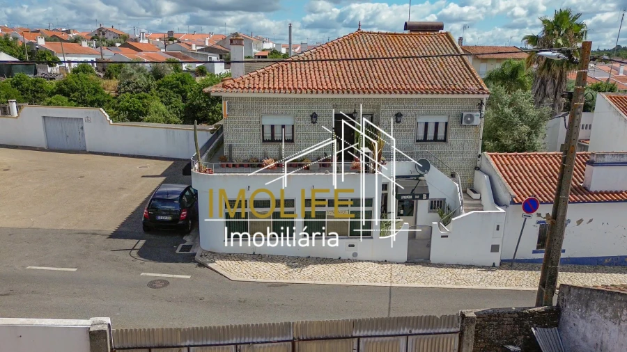 Moradia T3 para Venda em Cabeção Foto 2