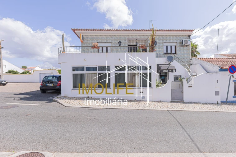 Moradia T3 para Venda em Cabeção Foto 8