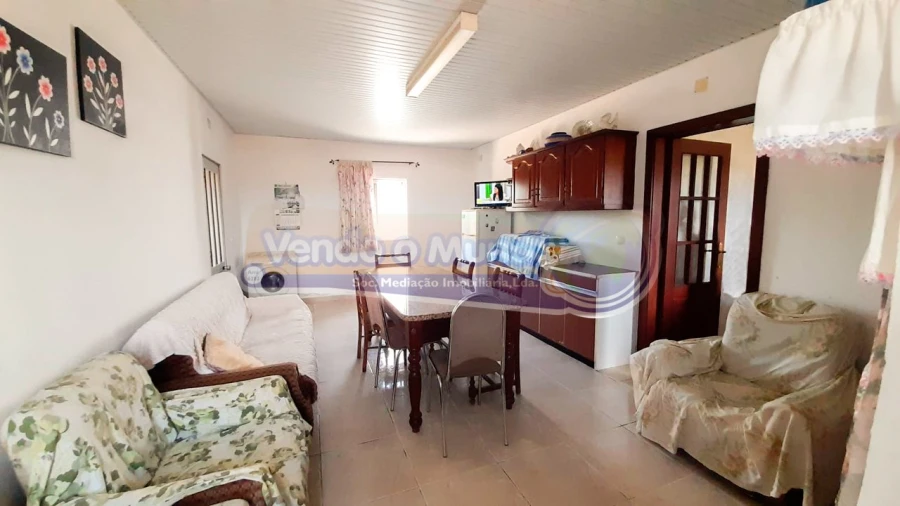 Moradia T2 para Venda em Branca Foto 4