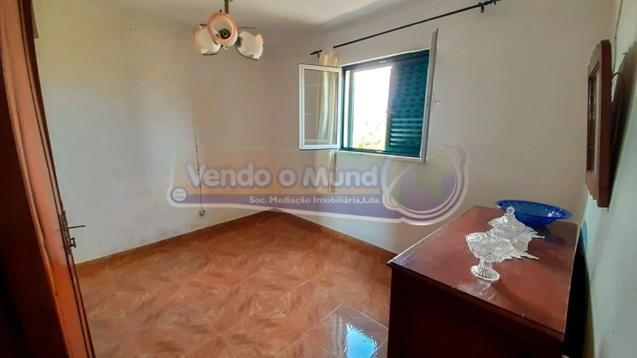 Moradia T2 para Venda em Branca Foto 16