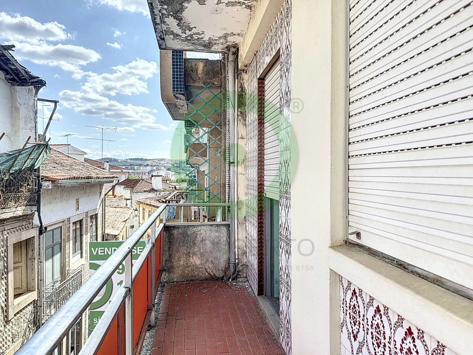 Prédio para Venda em Mirandela Foto 14