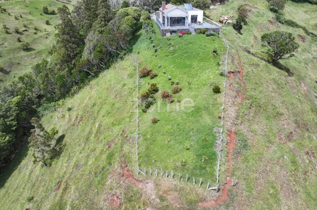 Moradia T3 para Venda em Santo Espirito Foto 27