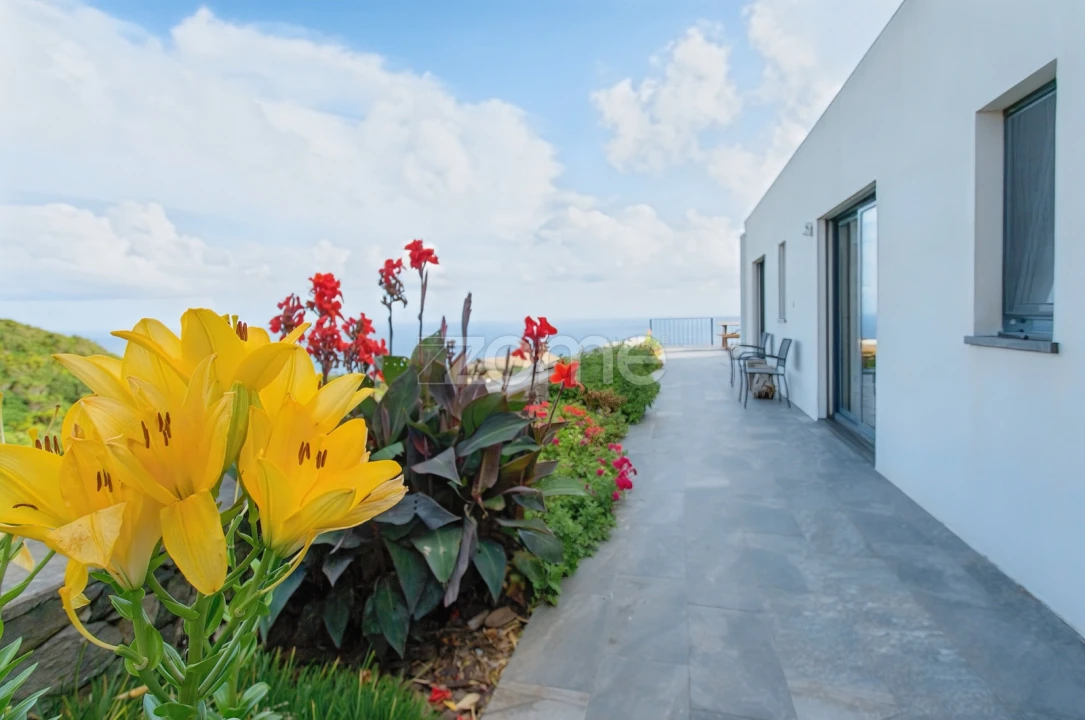 Moradia T3 para Venda em Santo Espirito Foto 17