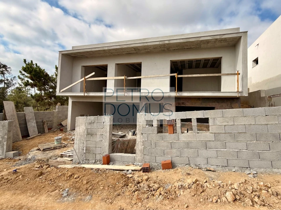 Moradia T3 para Venda em Leiria, Pousos, Barreira e Cortes Foto 2