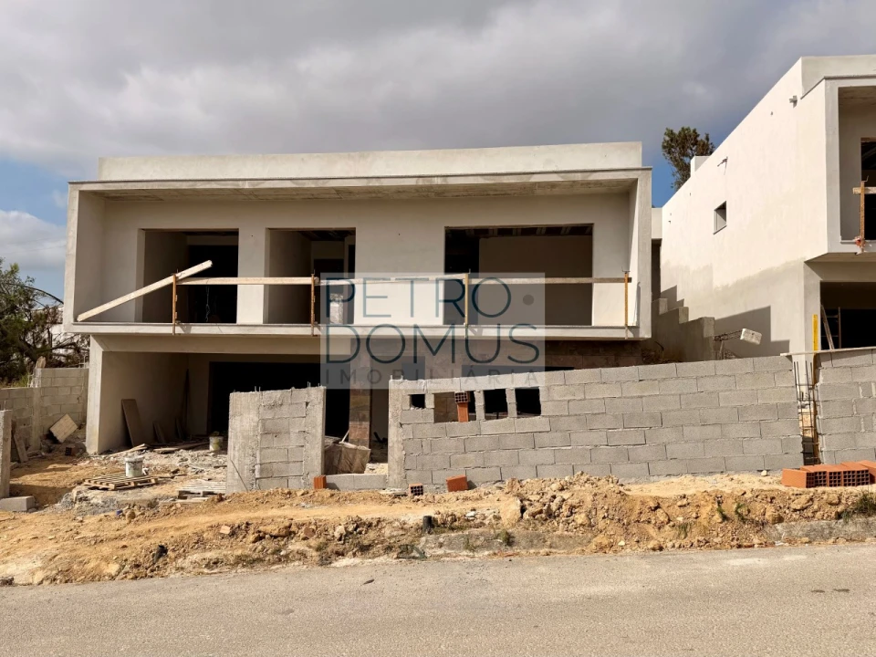 Moradia T3 para Venda em Leiria, Pousos, Barreira e Cortes Foto 3