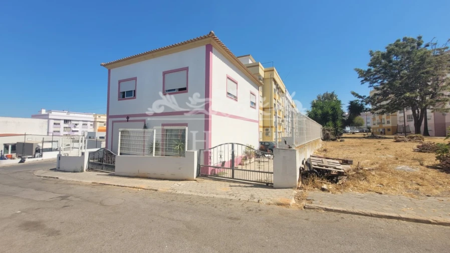 Armazém para Venda em Estômbar e Parchal Foto 3