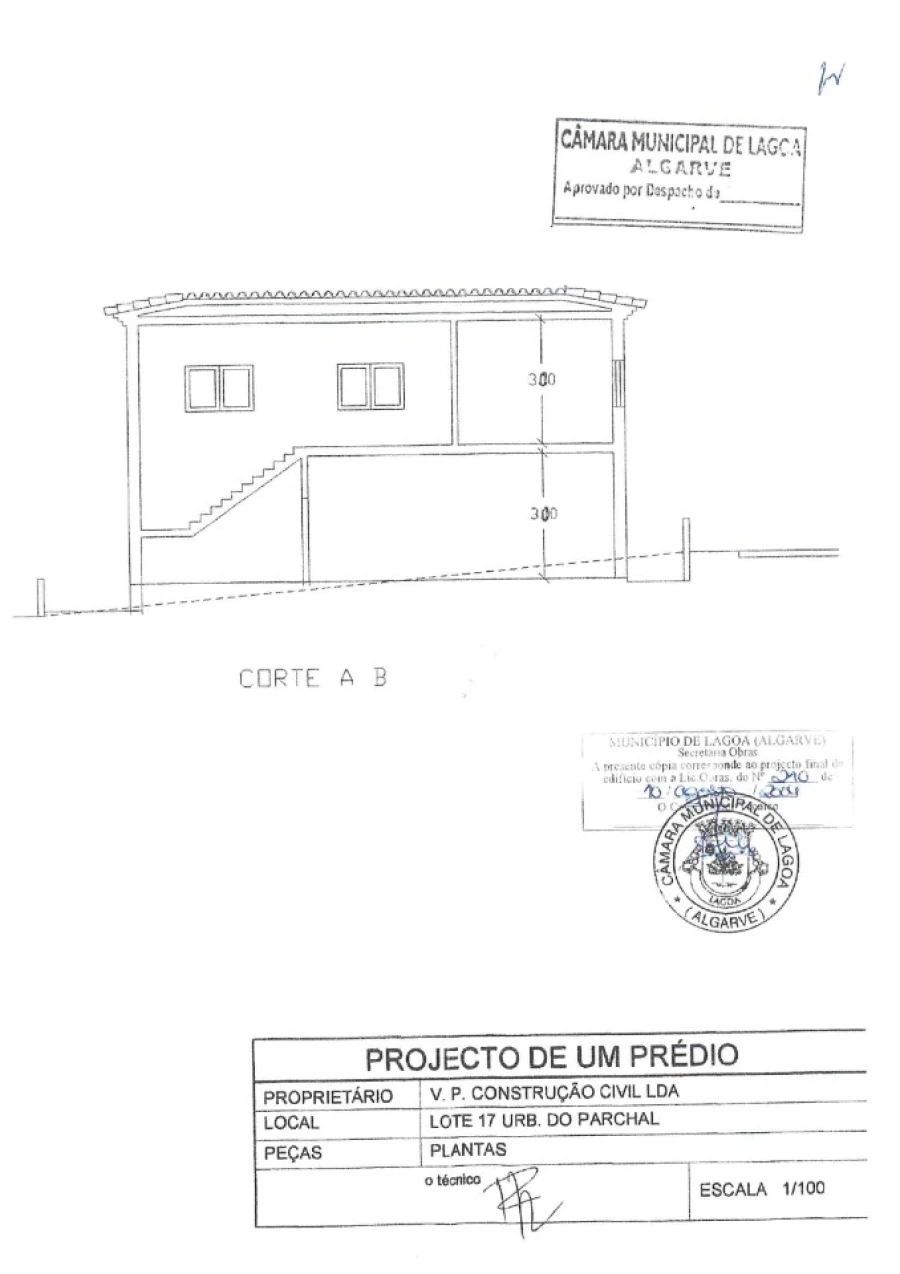 Armazém para Venda em Estômbar e Parchal Planta 2