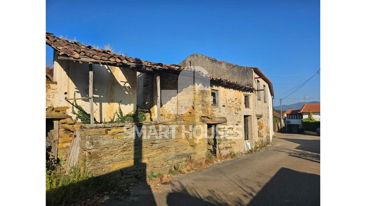 Moradia T3 para Venda em Mouronho Foto 4