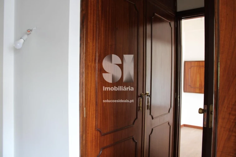 Apartamento T2 para Arrendamento em Esgueira Foto 9