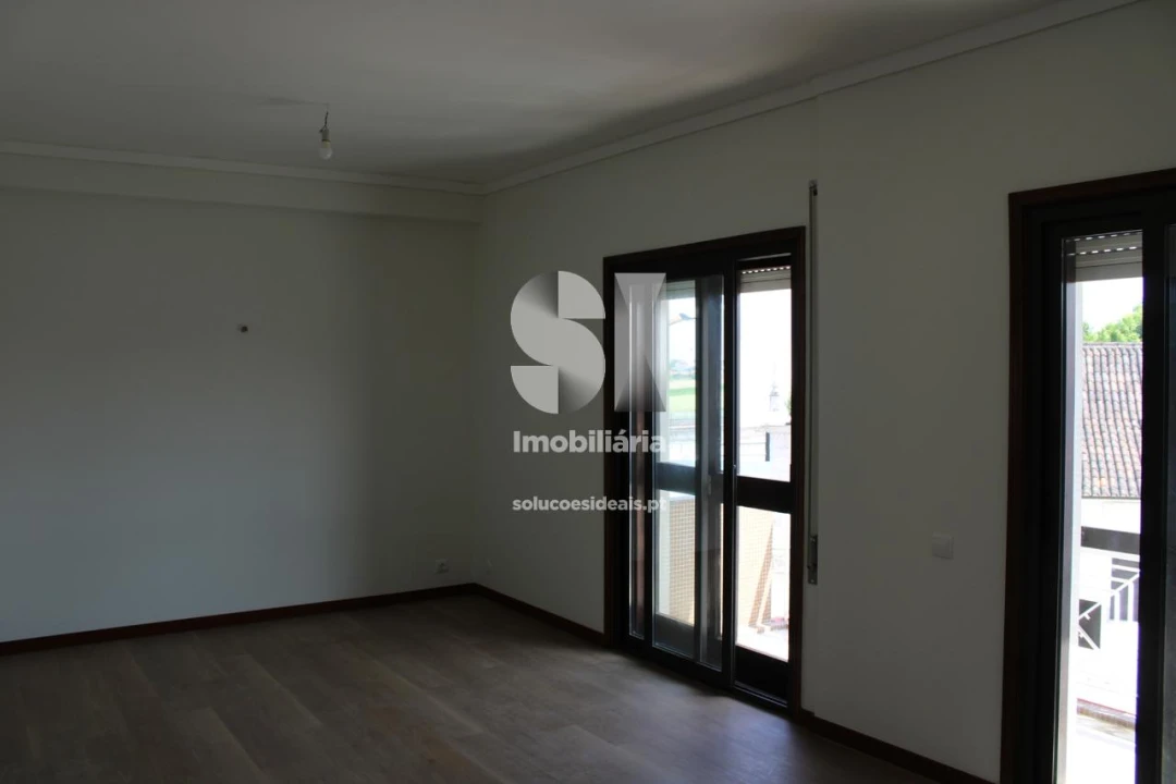 Apartamento T2 para Arrendamento em Esgueira Foto 20