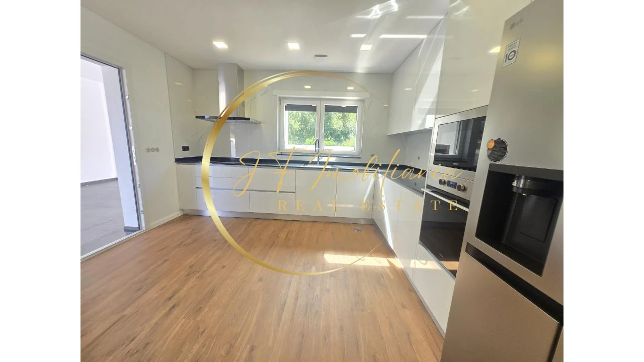 Moradia T3 para Venda em Santo Andre de Vagos Foto 7