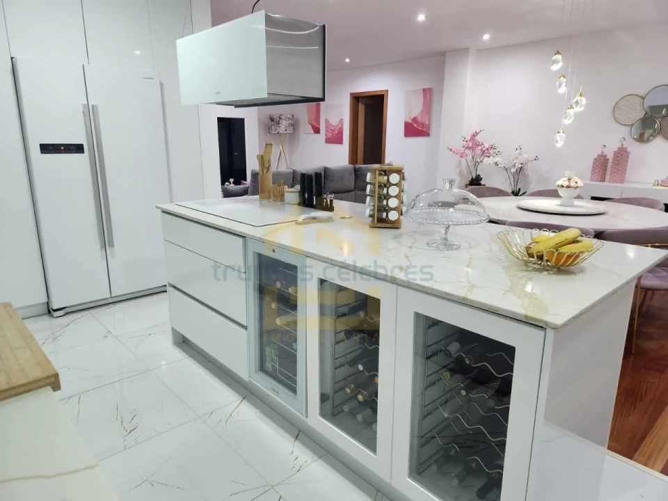 Apartamento T3 para Venda em Póvoa de Varzim, Beiriz e Argivai Foto 2