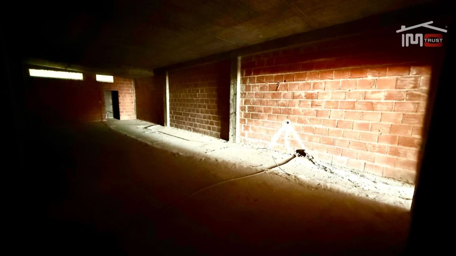 Loja para Venda em Camarate, Unhos e Apelação Foto 27