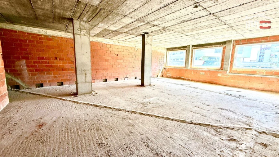 Loja para Venda em Camarate, Unhos e Apelação Foto 10