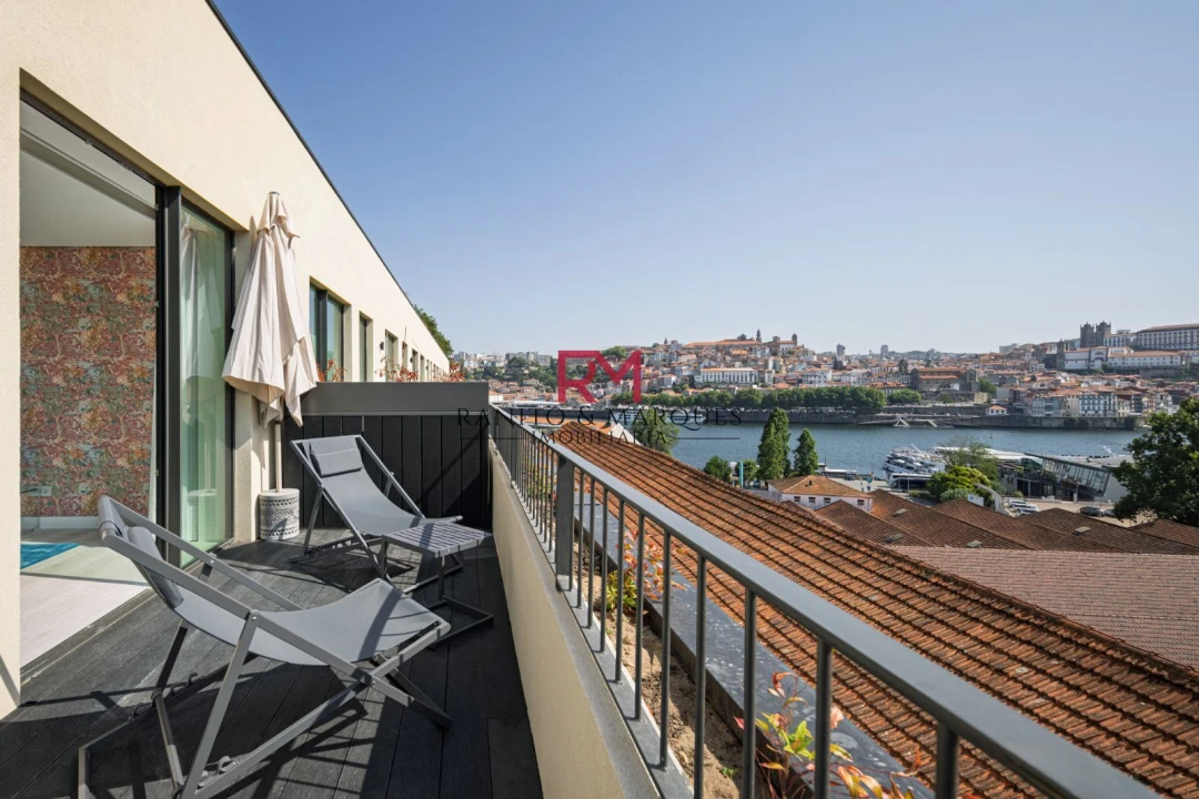 Apartamento T2 para Venda em Santa Marinha e São Pedro da Afurada Foto 1
