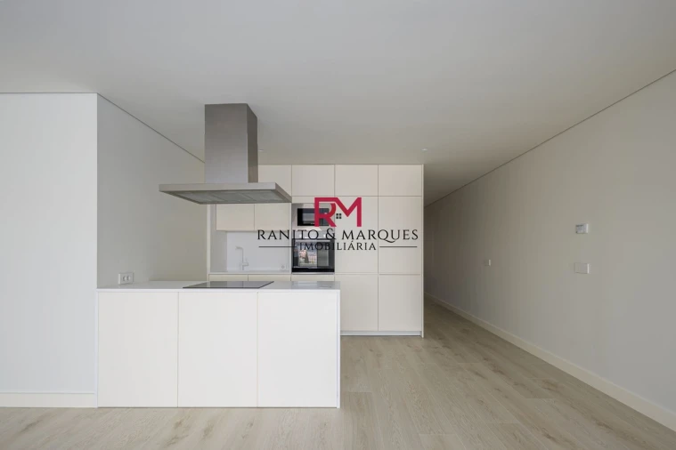 Apartamento T2 para Venda em Santa Marinha e São Pedro da Afurada Foto 4