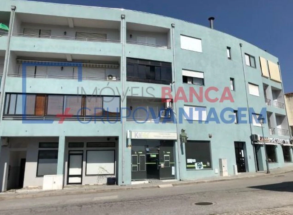 Loja para Venda em Valpaços e Sanfins Foto 1