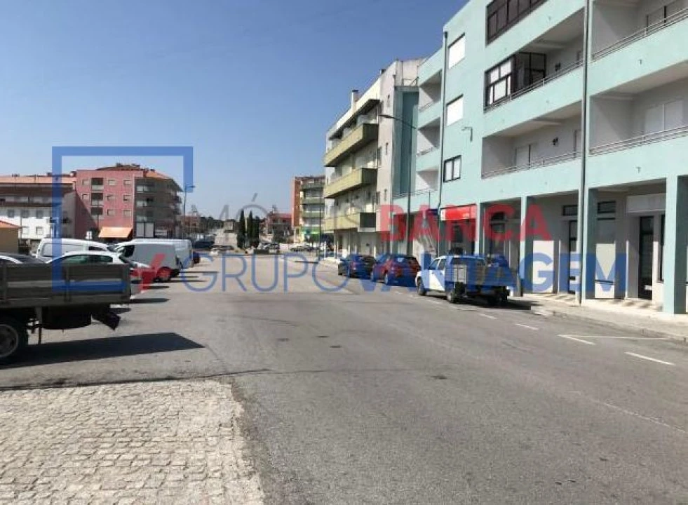 Loja para Venda em Valpaços e Sanfins Foto 2