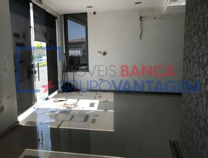 Loja para Venda em Valpaços e Sanfins Foto 4