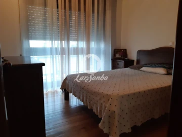 Apartamento T4 para Venda em Póvoa de Varzim, Beiriz e Argivai