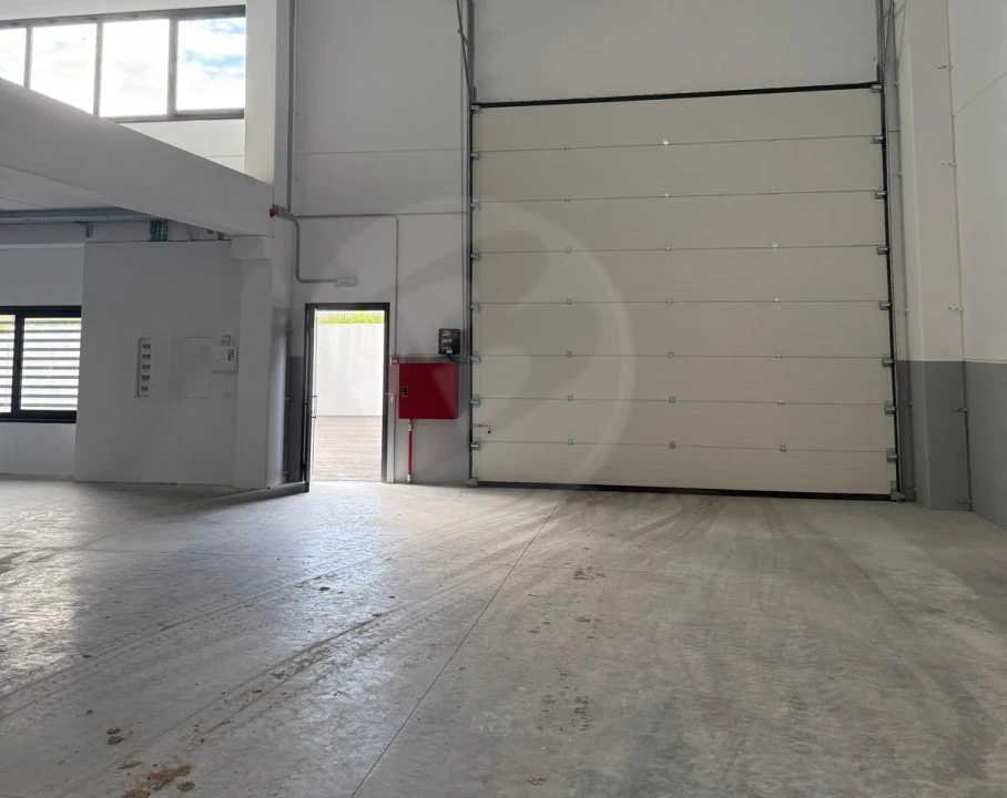 Armazém para Arrendamento em Aver-O-Mar, Amorim e Terroso Foto 4