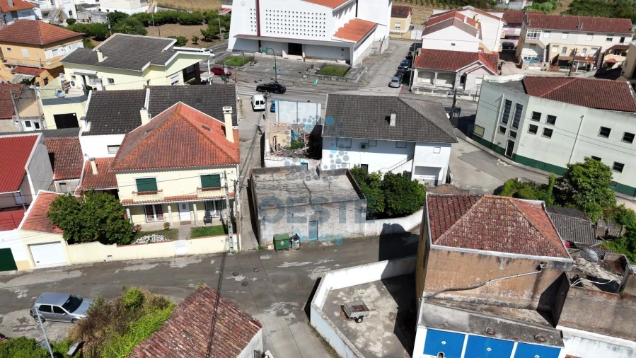Moradia T3 para Venda em Bombarral e Vale Covo Foto 8
