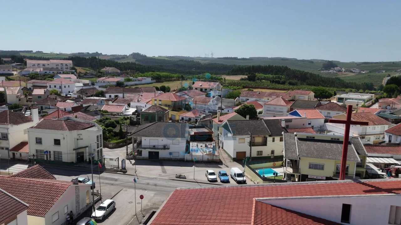Moradia T3 para Venda em Bombarral e Vale Covo Foto 4