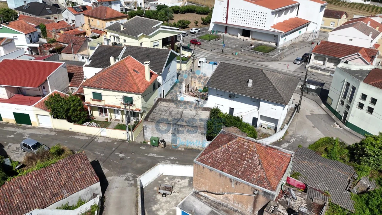 Moradia T3 para Venda em Bombarral e Vale Covo Foto 10