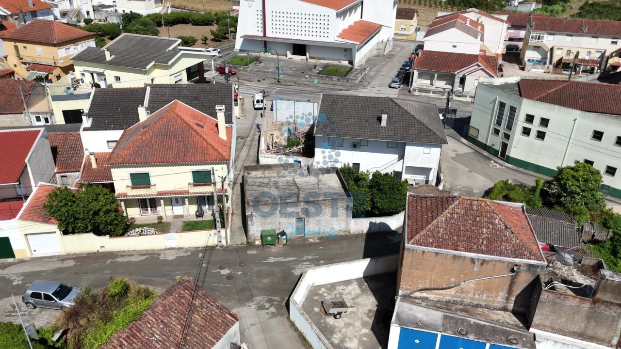 Moradia T3 para Venda em Bombarral e Vale Covo Foto 9